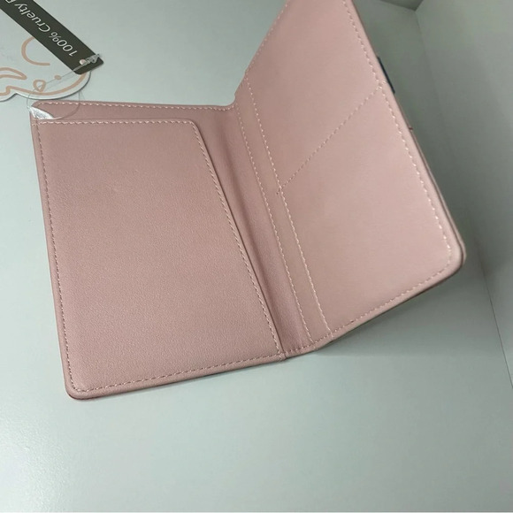 Ivory Ella Passport Holder - Picture 3 of 4